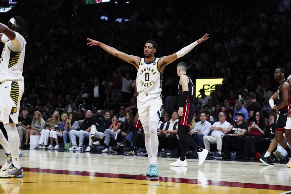 炙手可热的 炙手可热的