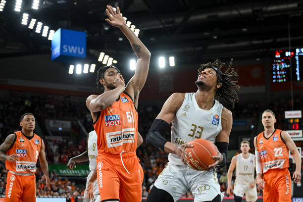 占据一定优 占据一定优